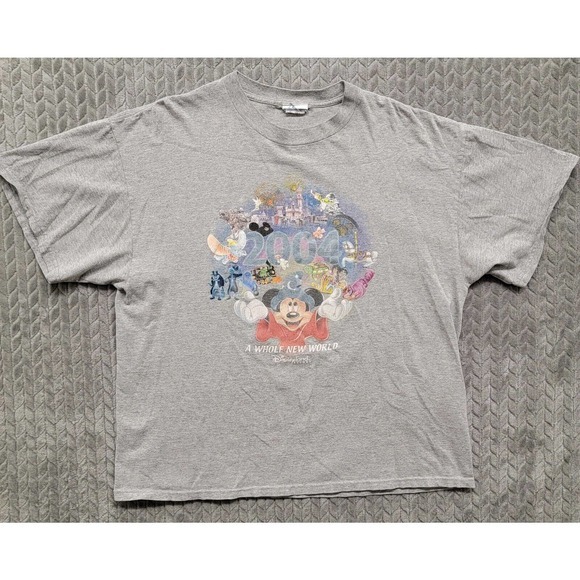 Disneyland Resort T-Shirt Mens Size XL‎ 2004 Gray Mickey Graphic Short Sleeve - Picture 1 of 8